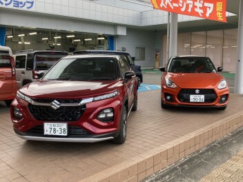 フロンクスとスイスポ２台同時に...